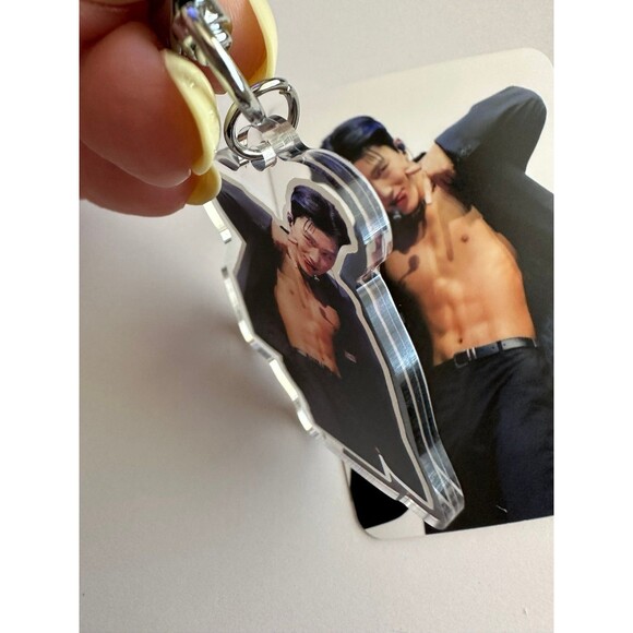 Choi SAN Bias ATEEZ Atiny Keychain Abs Creep Charm In Your Fantasy Golden Hour - Picture 2 of 2